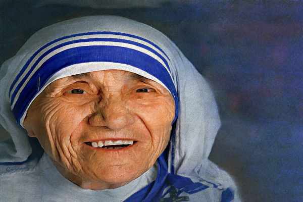 Mother Teresa Essay in Hindi